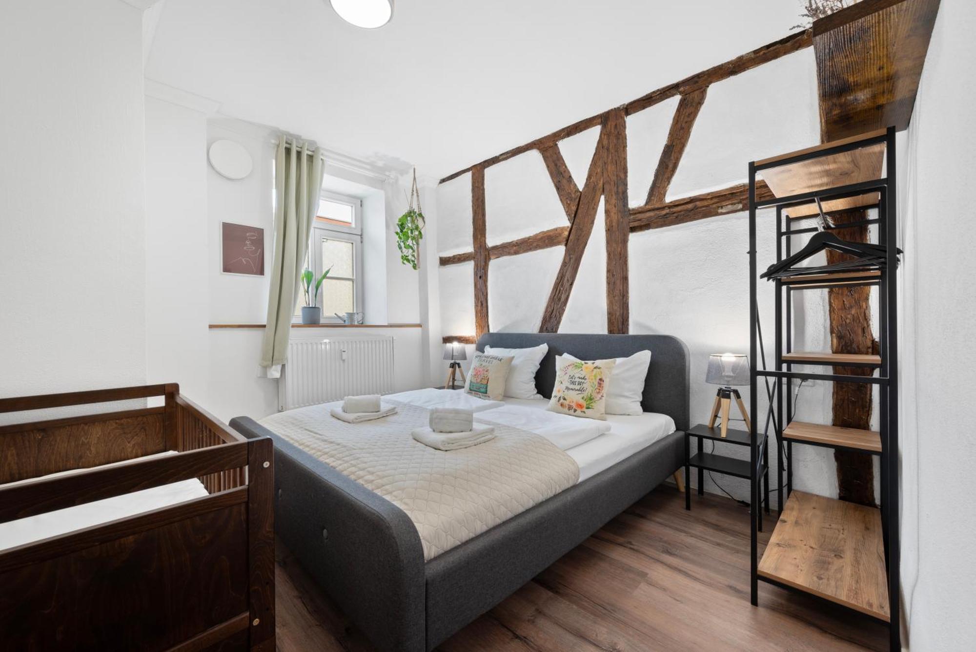 Backhome - Business&Family - Fantastische Schlosslage, Smarttv, Netflix, 50Qm, 24H Checkin - Apartment 1 Ludwigsburg Exterior photo