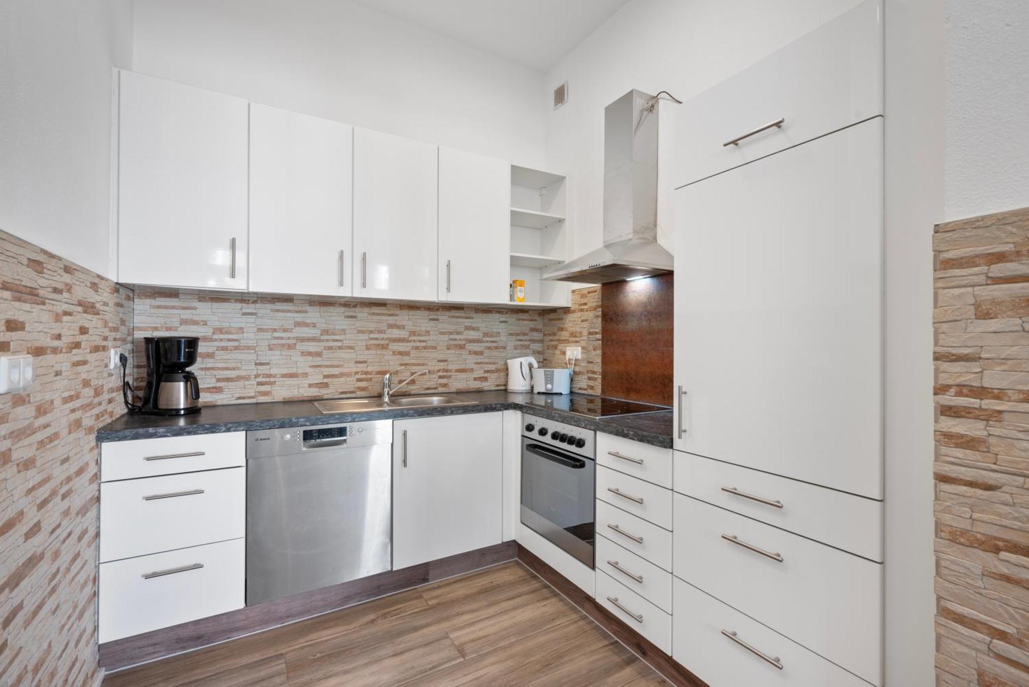 Backhome - Business&Family - Fantastische Schlosslage, Smarttv, Netflix, 50Qm, 24H Checkin - Apartment 1 Ludwigsburg Exterior photo