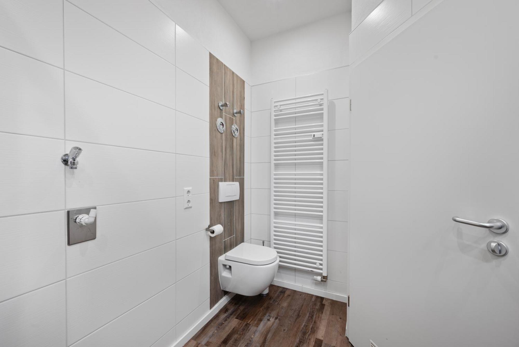 Backhome - Business&Family - Fantastische Schlosslage, Smarttv, Netflix, 50Qm, 24H Checkin - Apartment 1 Ludwigsburg Exterior photo